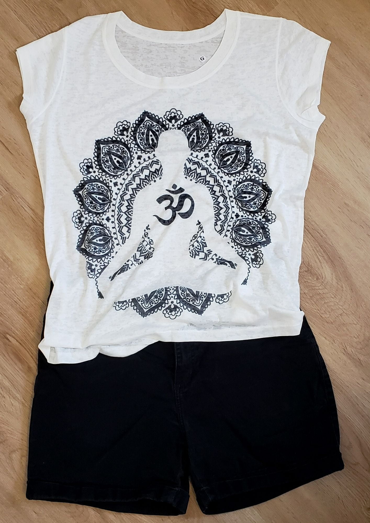 T-Shirt Meditação Om